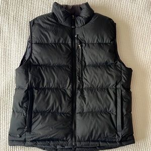 Black Men’s Down filled puffer vest